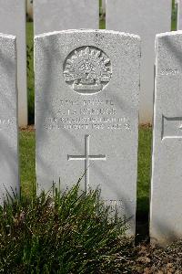 Warloy-Baillon Communal Cemetery Extension - Langridge, Alfred