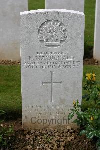 Warloy-Baillon Communal Cemetery Extension - MacDonald, Neil