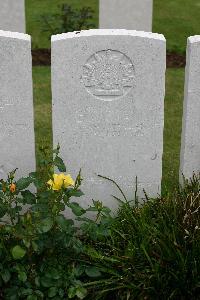 Warloy-Baillon Communal Cemetery Extension - MacKay, Ewen