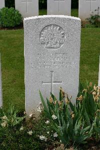 Warloy-Baillon Communal Cemetery Extension - McLean, Donald Wallace