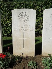 Warloy-Baillon Communal Cemetery Extension - Miller, Harry