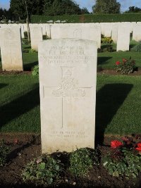 Warloy-Baillon Communal Cemetery Extension - Mitchell, Edwin Lambert