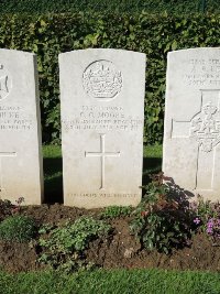 Warloy-Baillon Communal Cemetery Extension - Moore, Charles Oliver