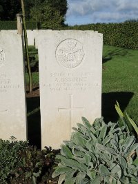 Warloy-Baillon Communal Cemetery Extension - Osborne, A
