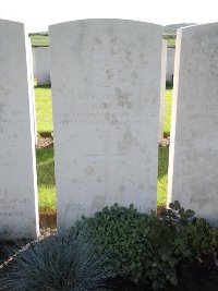 Warloy-Baillon Communal Cemetery Extension - Osborne, Thomas