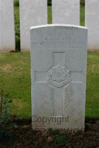 Warloy-Baillon Communal Cemetery Extension - Perry, J T