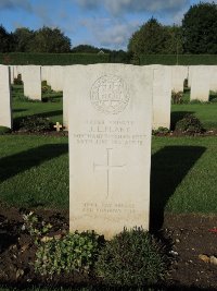 Warloy-Baillon Communal Cemetery Extension - Plant, Joseph Leonard