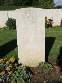 Warloy-Baillon Communal Cemetery Extension - Plummer, Henry