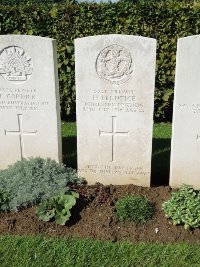 Warloy-Baillon Communal Cemetery Extension - Prentice, Harry
