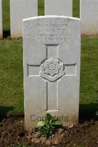 Warloy-Baillon Communal Cemetery Extension - Raffle, W