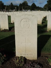 Warloy-Baillon Communal Cemetery Extension - Richards, Gwilym Owen