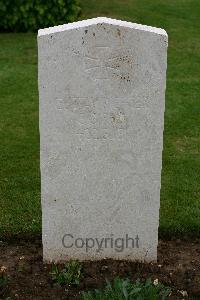 Warloy-Baillon Communal Cemetery Extension - Richter, Gustav