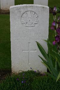 Warloy-Baillon Communal Cemetery Extension - Roberts, Robert Allan