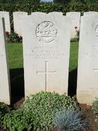 Warloy-Baillon Communal Cemetery Extension - Robinson, Edward Arthur