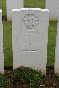 Warloy-Baillon Communal Cemetery Extension - Schneider, Walter