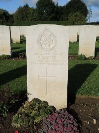 Warloy-Baillon Communal Cemetery Extension - Scott, D