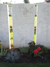 Warloy-Baillon Communal Cemetery Extension - Scott, H
