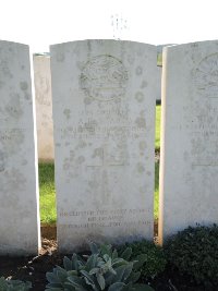 Warloy-Baillon Communal Cemetery Extension - Searle, A E