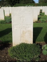 Warloy-Baillon Communal Cemetery Extension - Sim, D