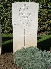 Warloy-Baillon Communal Cemetery Extension - Skeen, J
