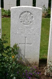 Warloy-Baillon Communal Cemetery Extension - Skerrett, Henry