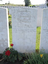 Warloy-Baillon Communal Cemetery Extension - Southworth, T