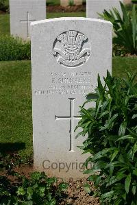 Warloy-Baillon Communal Cemetery Extension - Summers, Edwin