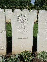 Warloy-Baillon Communal Cemetery Extension - Tebby, G E