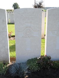 Warloy-Baillon Communal Cemetery Extension - Thomson, Walter