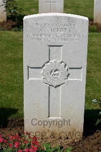 Warloy-Baillon Communal Cemetery Extension - Tippett, A