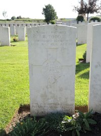 Warloy-Baillon Communal Cemetery Extension - Todd, F