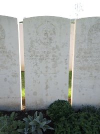Warloy-Baillon Communal Cemetery Extension - Tucker, Ernest