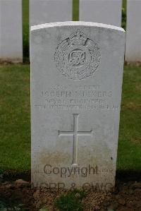 Warloy-Baillon Communal Cemetery Extension - Vickers, Joseph