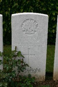 Warloy-Baillon Communal Cemetery Extension - Wallace, Robert