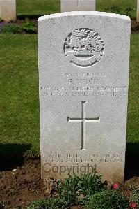 Warloy-Baillon Communal Cemetery Extension - Wick, F