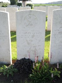 Warloy-Baillon Communal Cemetery Extension - Willetts, E