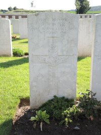 Warloy-Baillon Communal Cemetery Extension - Winter, F