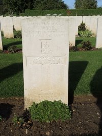 Warloy-Baillon Communal Cemetery Extension - Wood, N