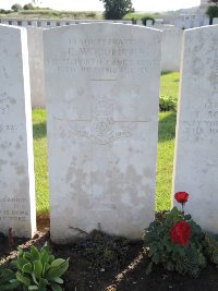 Warloy-Baillon Communal Cemetery Extension - Woodruff, Edward
