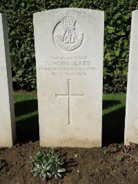 Warloy-Baillon Communal Cemetery Extension - Woolard, T W