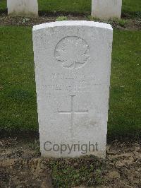 Zouave Valley Cemetery Souchez - Kingham, C H