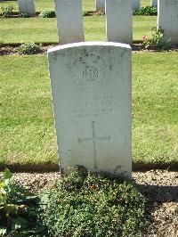 Zouave Valley Cemetery Souchez - Richards, W M