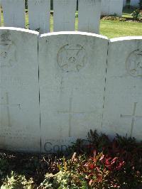 Zouave Valley Cemetery Souchez - Vann, Gilbert