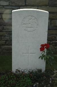 Zouave Valley Cemetery Souchez - Vince, J A W