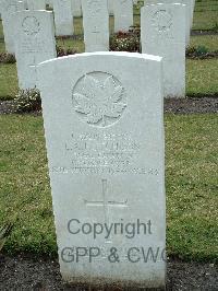 Brookwood Military Cemetery - Hutchison, Eric Andrew