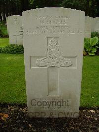 Brookwood Military Cemetery - Hughes, William