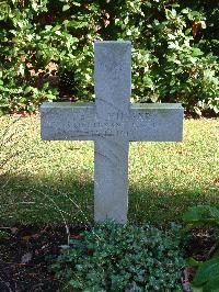 Brookwood Military Cemetery - Hussar, Jean Paul