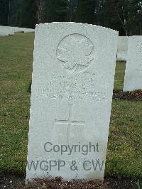 Brookwood Military Cemetery - Kierstead, Russell