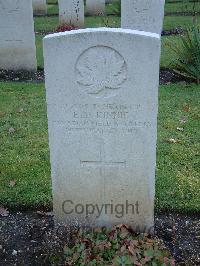 Brookwood Military Cemetery - Kinnie, E F