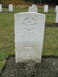 Brookwood Military Cemetery - Lee, Beverley Gordon